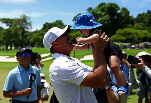 Memorable Golf Moments For Parents