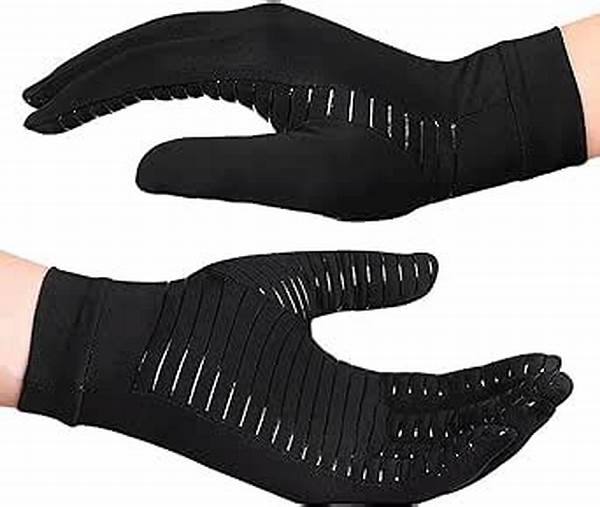 Moisture-wicking Materials In Gloves